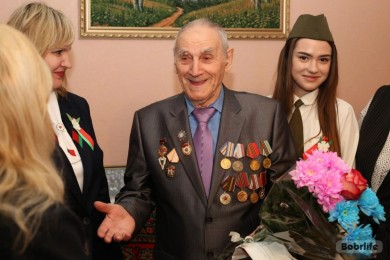 В Первомайском районе «детям войны» вручают материальную помощь