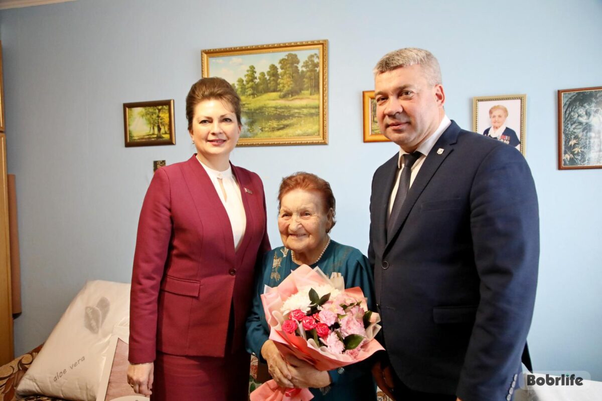 Ветэрана Вялікай Айчыннай вайны Зінаіду Бястужаву павіншавалі з 99-годдзем