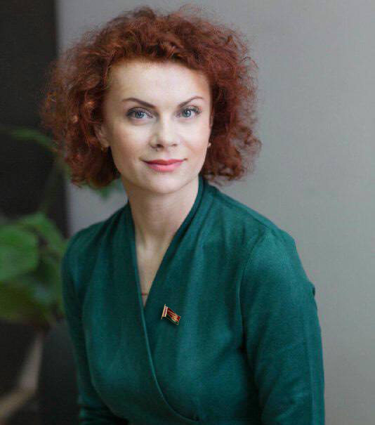 Депутат Оксана Крупенич: «Я с величайшей любовью и теплом отношусь к нашему красивому и уютному городу»