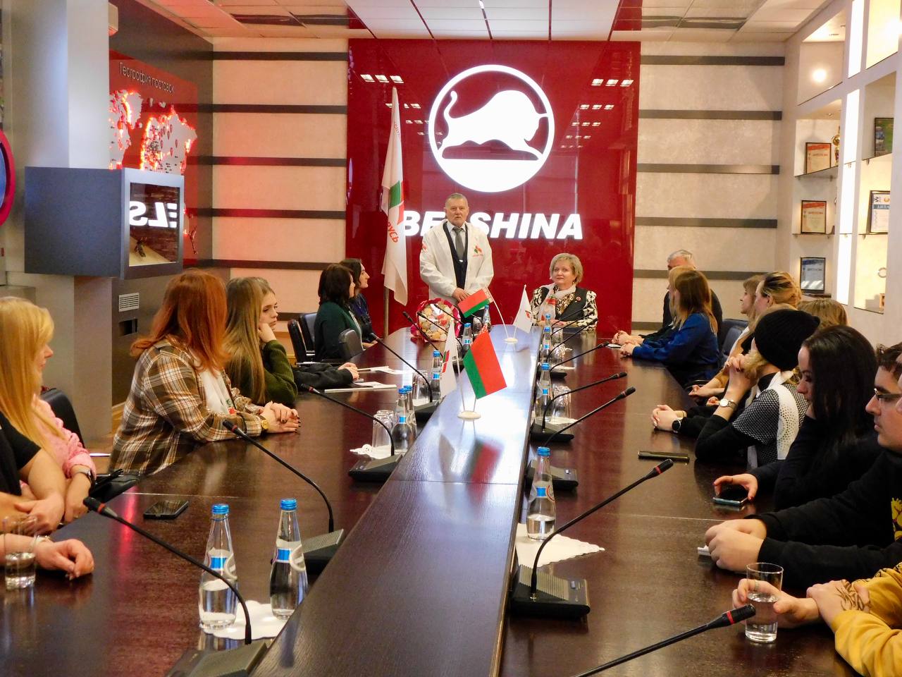 Обмен опытом, идеи для развития — на «Белшине» прошел семинар «Белой Руси» для активистов объединения