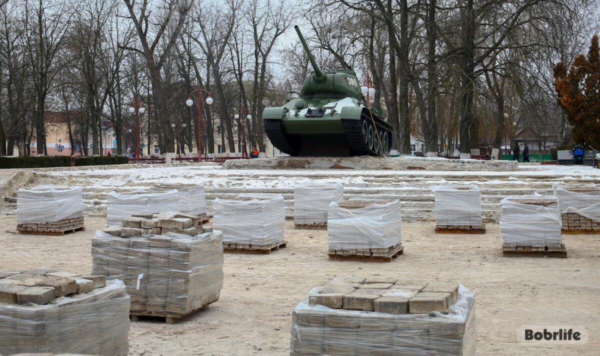 Вялікі фронт работ. У Бабруйску рамантуюць плошчу Перамогі. Работы плануюць завяршыць да 1 мая