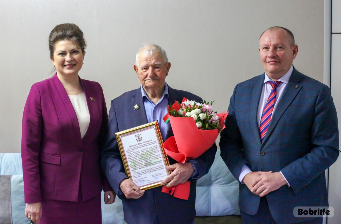 Аптымізм і жыццялюбства. 99-ы дзень нараджэння адсвяткаваў ветэран Іван Зімін.