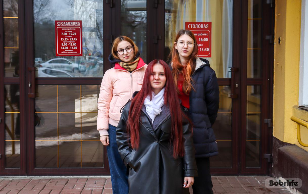 Погружение в профессию. Для учащихся технологического колледжа организовали экскурсию по «Славянке»