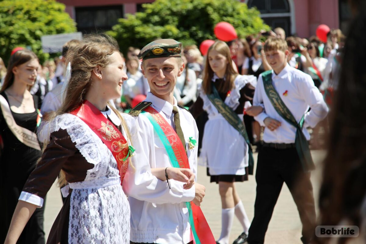 24 мая выпускнікі Бабруйска пачуюць свой апошні званок. Як пройдзе свята?
