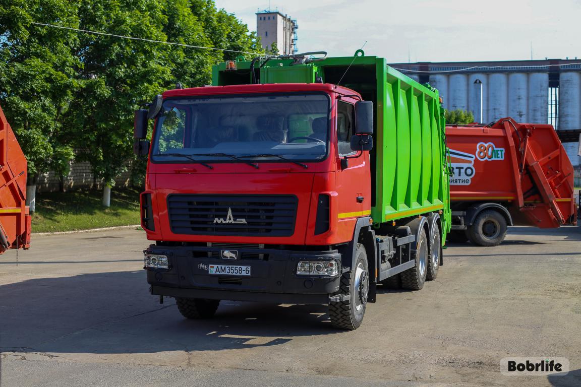 За чистый город. Автопарк ОАО «Спецавтопредприятие» пополнился новым автомобилем-мусоровозом