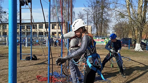 Для спортсменов и любителей. В Беларуси планируют проводить больше соревнований по активному туризму. Один из успешных проектов - спортивные старты «Бобруйские связки»