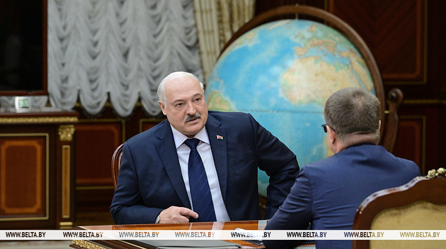 Александр Лукашенко: профсоюзы должны быть мощной базой для поддержания стабильности в белорусском обществе 