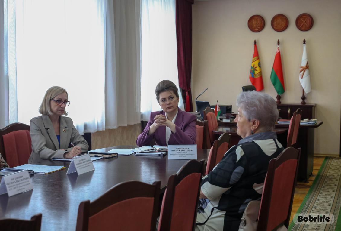 Выслушать и найти решение. Прием граждан провела председатель Бобруйского городского Совета депутатов Ирина Рынейская
