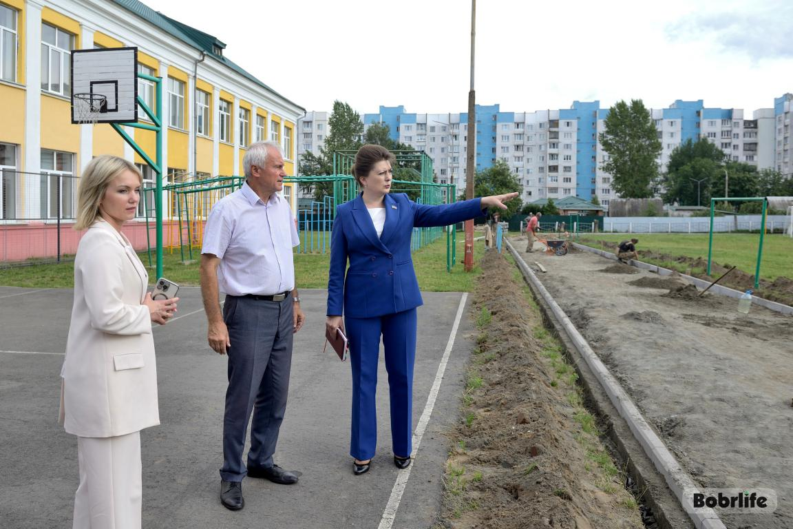Успеть в срок. Школы Бобруйска активно готовятся к новому учебному году