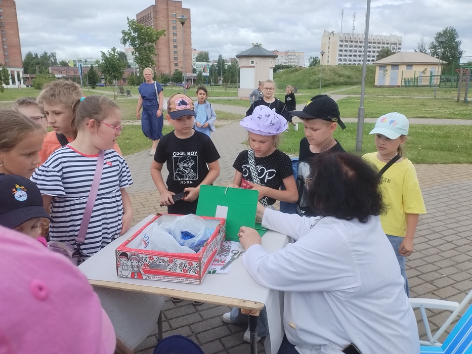 Летние каникулы в Молодежном парке Бобруйска проходят ярко и насыщенно благодаря марафону «Творческое лето»
