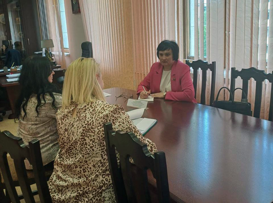 Оксана Приходько провела прием граждан в администрации Первомайского района