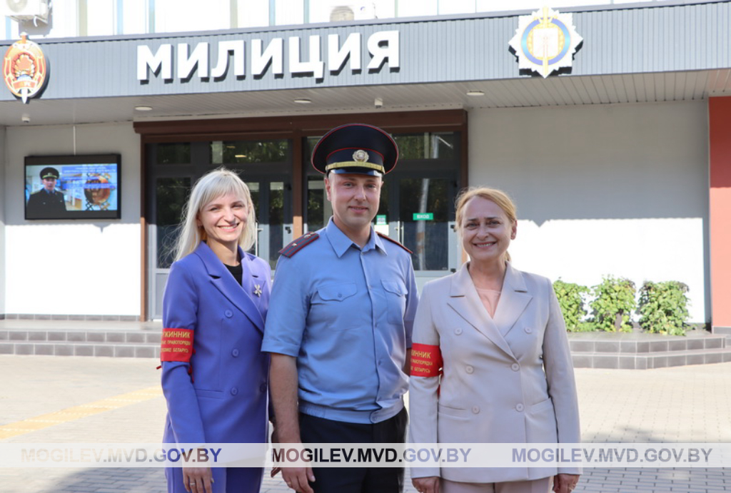 Народные патрули: как добровольцы помогают охранять порядок в Бобруйске