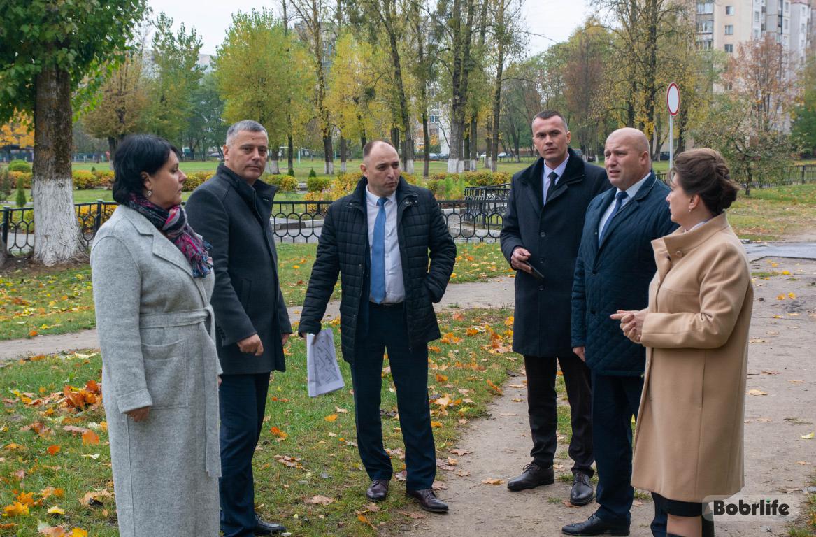 Благоустройство на максимум. Максим Гурин провел мониторинг придомовых территорий