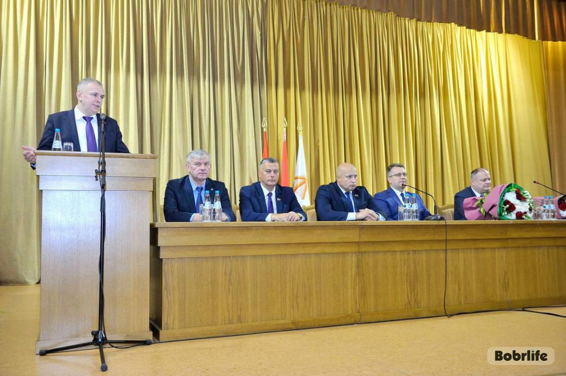 Успехов и устойчивой работы! Коллективу ОАО «Белшина» представили нового генерального директора Андрея Сойко