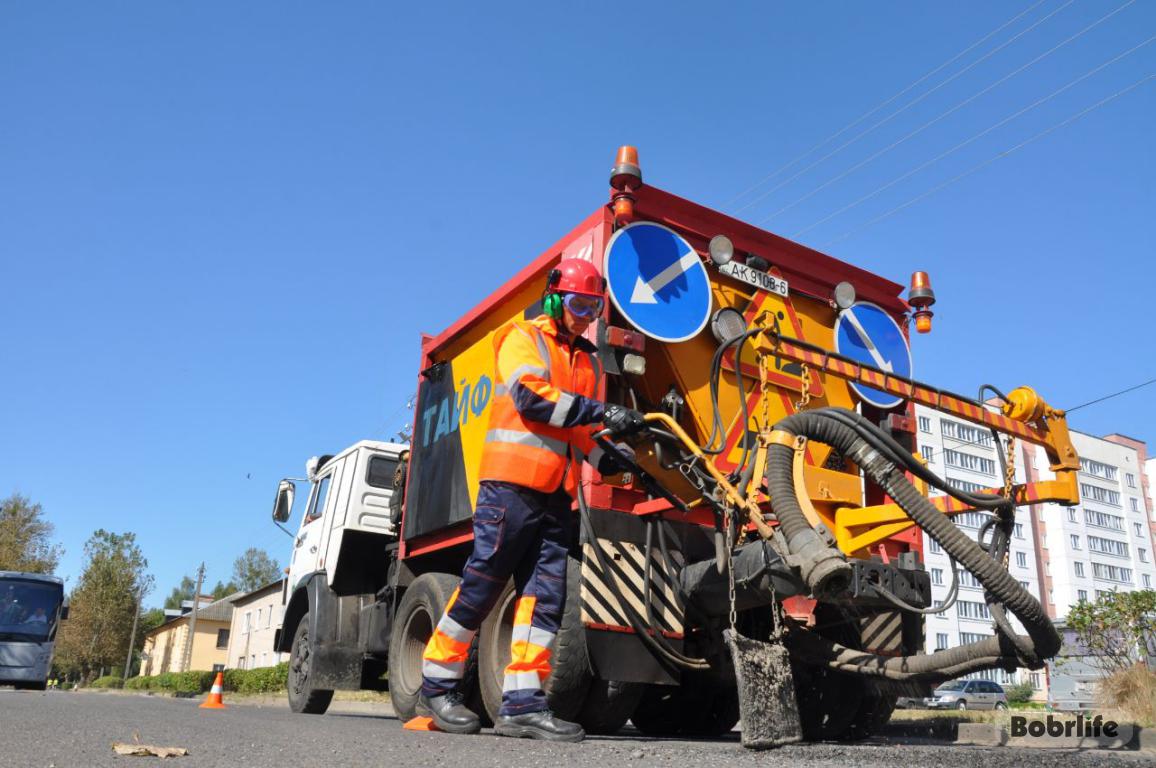 На ремонт дорог в Беларуси в 2026 году выделят 2,5 млрд рублей. Это максимум за 5 лет