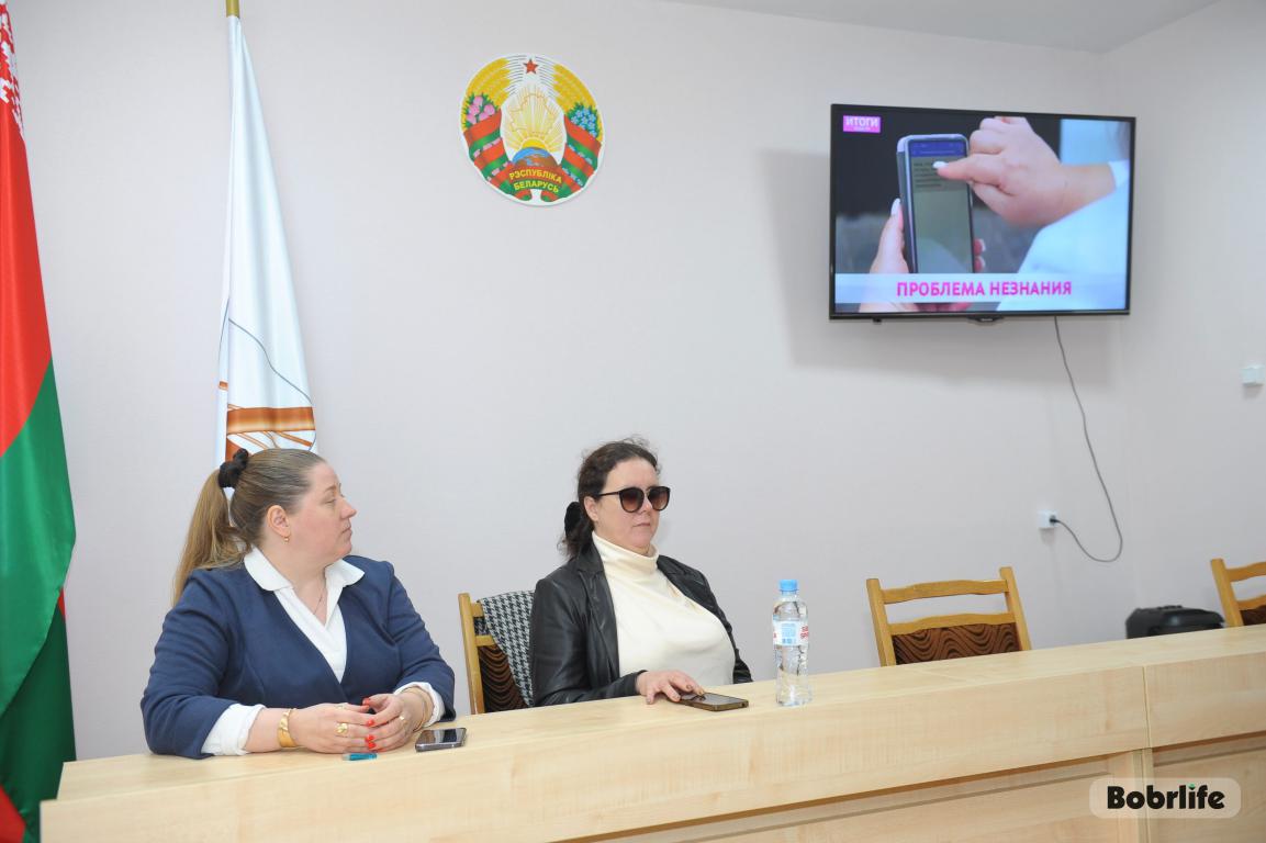 В троллейбусном управлении Бобруйска обсудили повышение доступности транспорта для незрячих