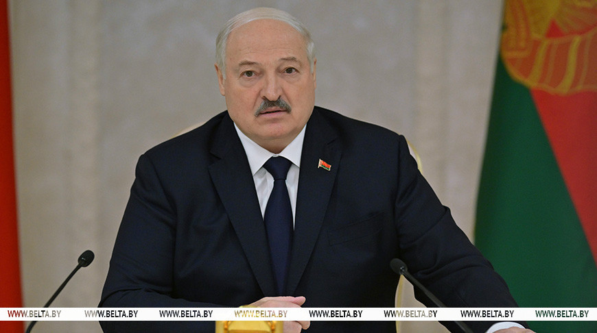 Александр Лукашенко: Беларусь будет вести диалог с Россией по строительству новой АЭС 