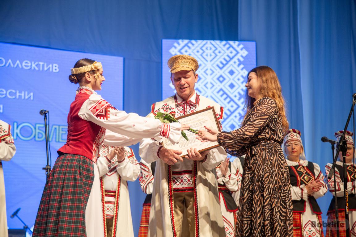 Переплетение музыки и традиций. 50-летие отметил заслуженный любительский коллектив Беларуси народный хор народной песни им. В.Е. Балаханова