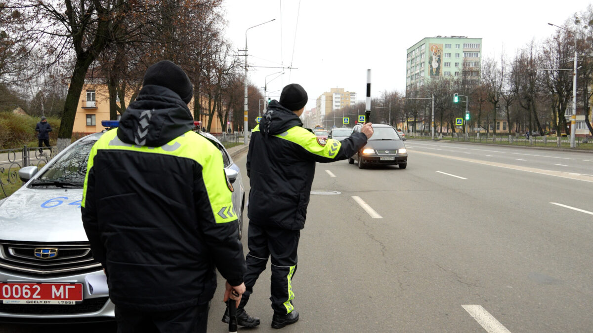 С 1 декабря – только зимние шины. ГАИ напоминает о безопасности и штрафах за нарушение