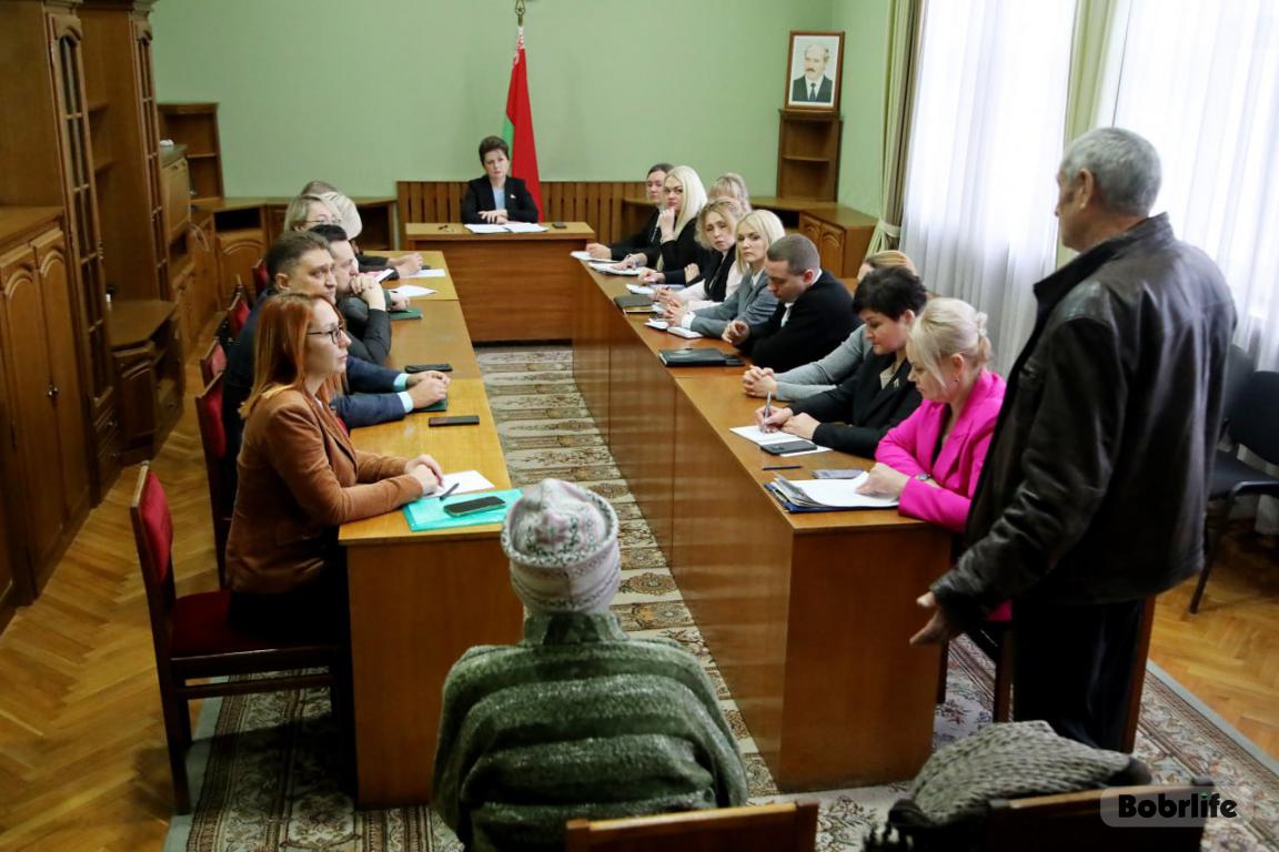 Помощь и поддержка. В Бобруйском горисполкоме прошло заседание комиссии по содействию занятости населения