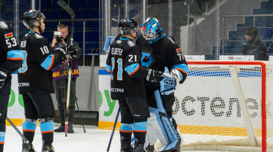 Хоккеисты «Динамо-Шинника» одержали первую победу в выездной серии