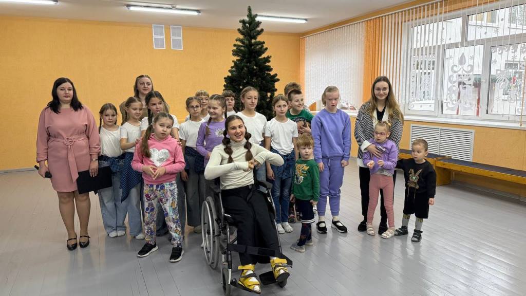 Мир полный доброты. Во Дворце искусств прошла концертная программа ко Дню инвалидов