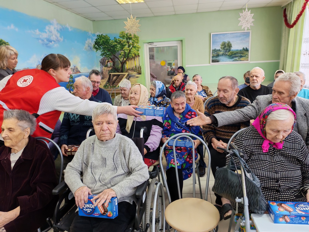 С вниманием к пожилым людям. В Бобруйске прошла концертная программа в рамках благотворительной акции «От всей души»