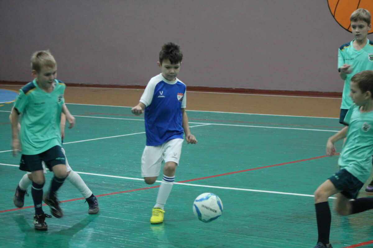 В Бобруйске стартовал турнир по мини-футболу «Рождественские каникулы»