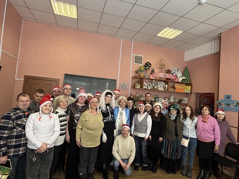 «В поисках Нового года». В ТЦСОН Ленинского района Бобруйска организовали праздник