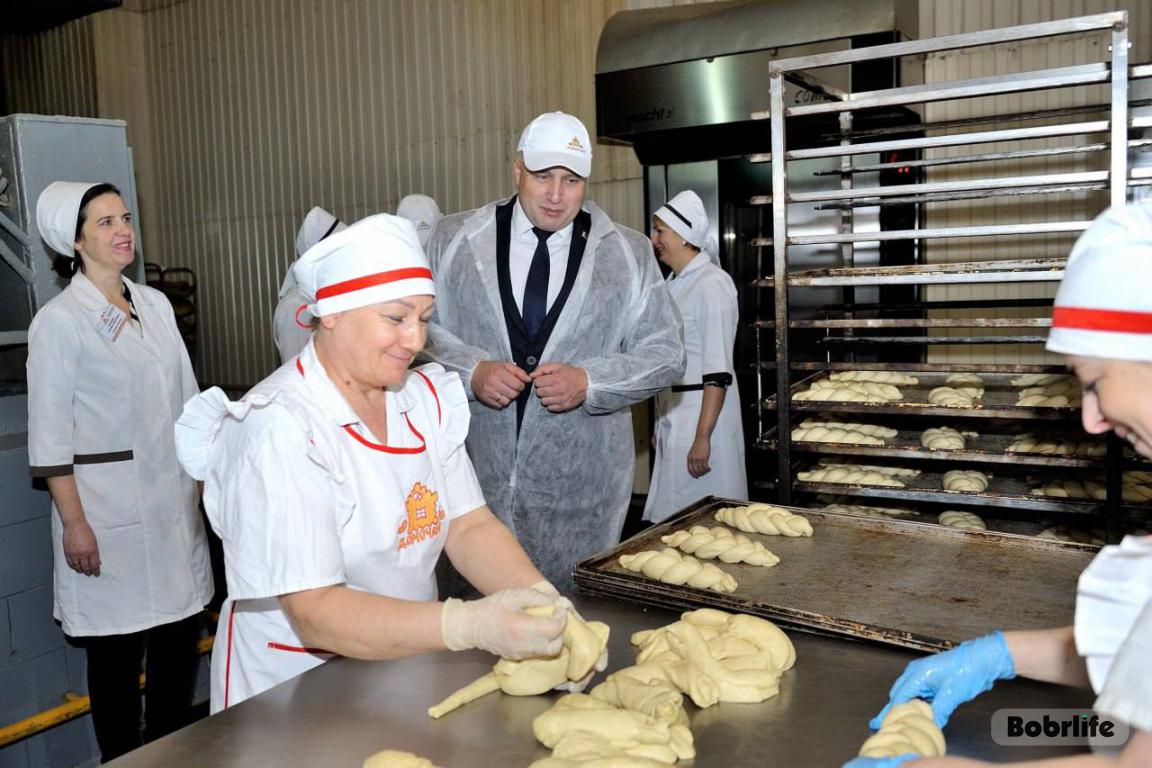 Хлеб – всему голова. Максим Гурин с рабочим визитом посетил Бобруйский филиал ОАО «Домочай»