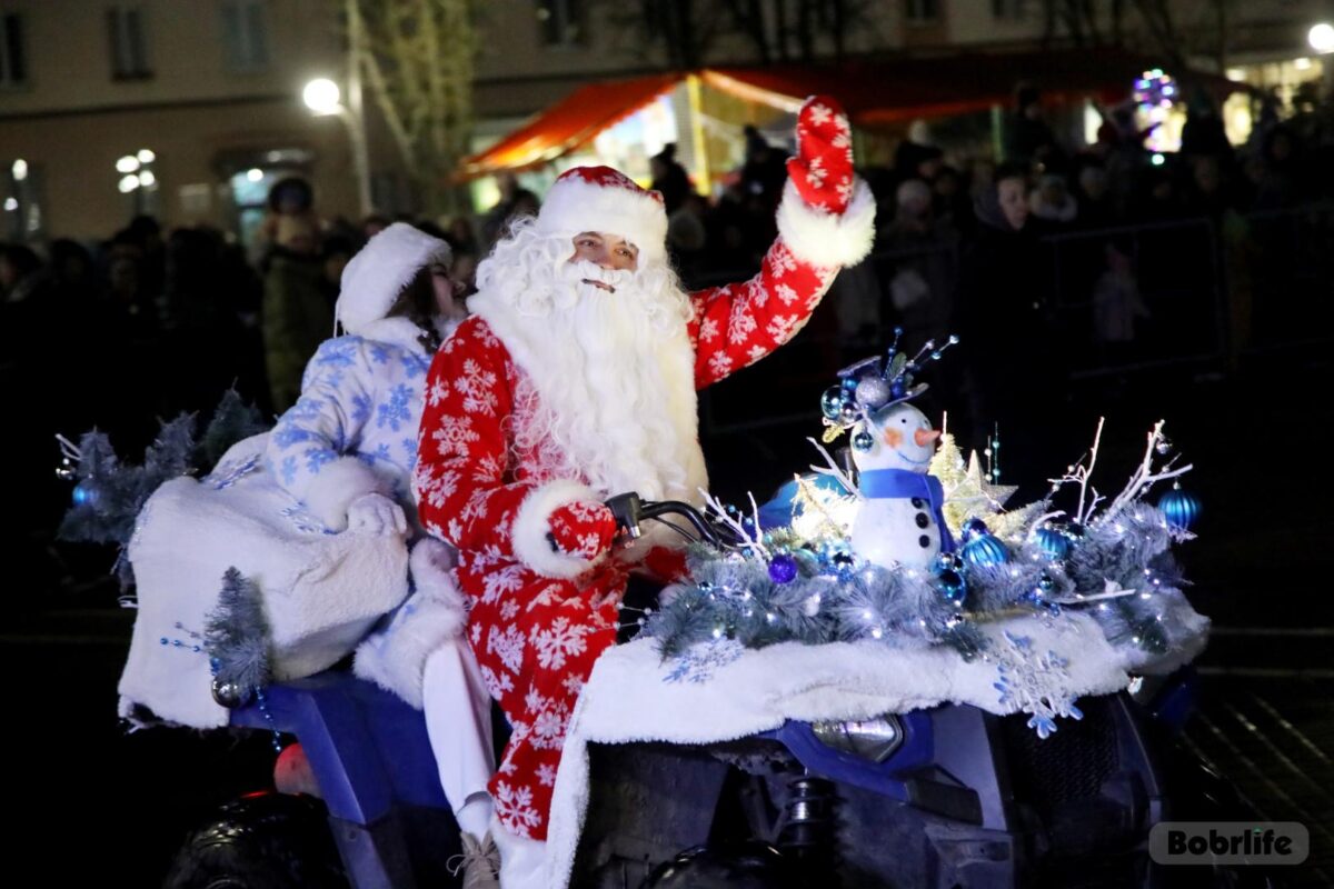 Предпраздничная суета. Шествие Дедов Морозов и Снегурочек пройдет в Бобруйске 15 декабря