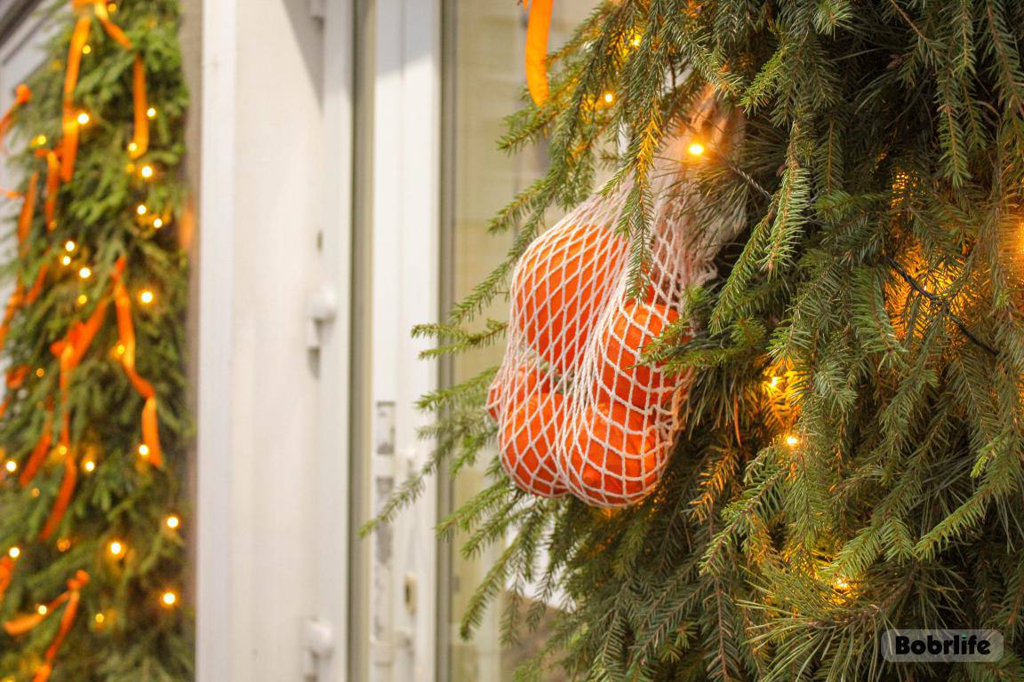 Как магазины и объекты общепита Бобруйска готовятся к Новому году и Рождеству