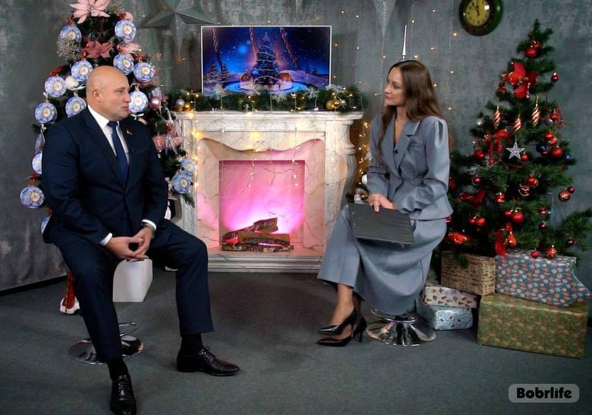 «Подарим детям сказку». В благотворительном марафоне Максим Гурин исполнит новогоднее желание маленькой бобруйчанки