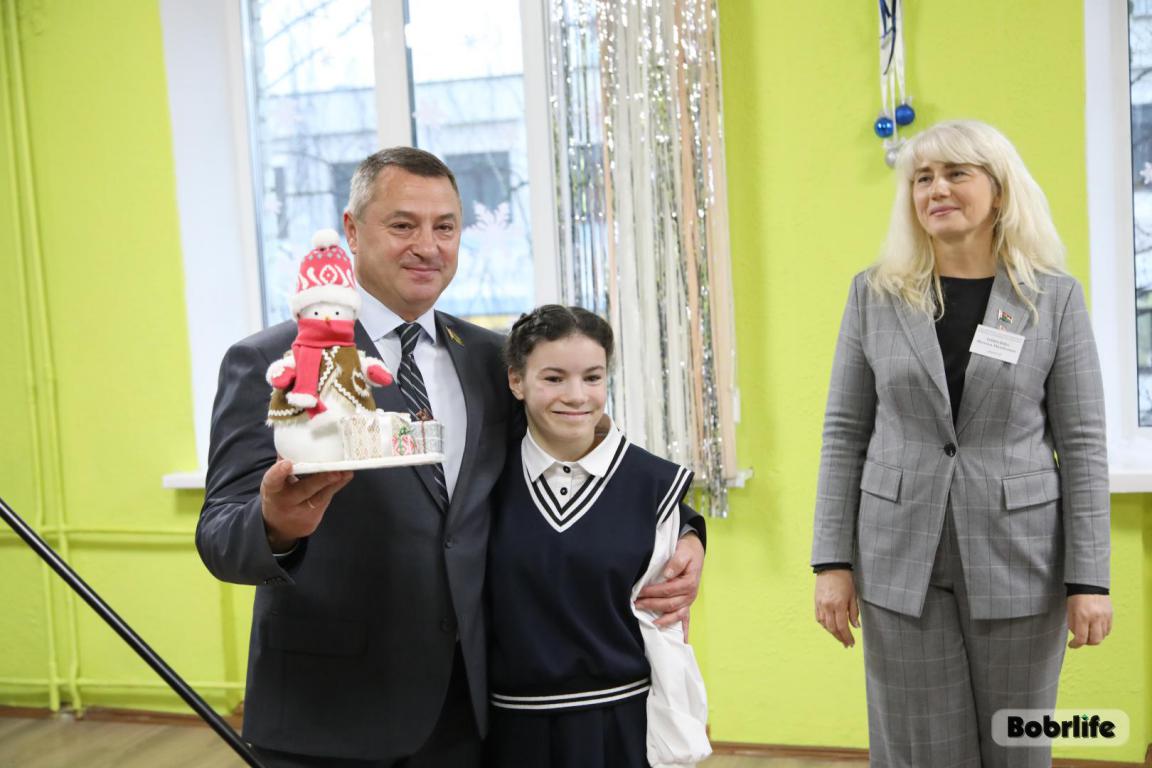 Детские улыбки и радость. Акция «Наши дети»: гости заглянули с подарками в Бобруйскую специальную школу-интернат