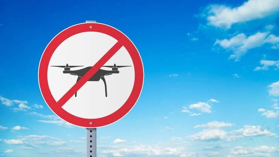 На публичной кадастровой карте актуализирована информация о зонах запрета и ограничений использования воздушного пространства для беспилотников