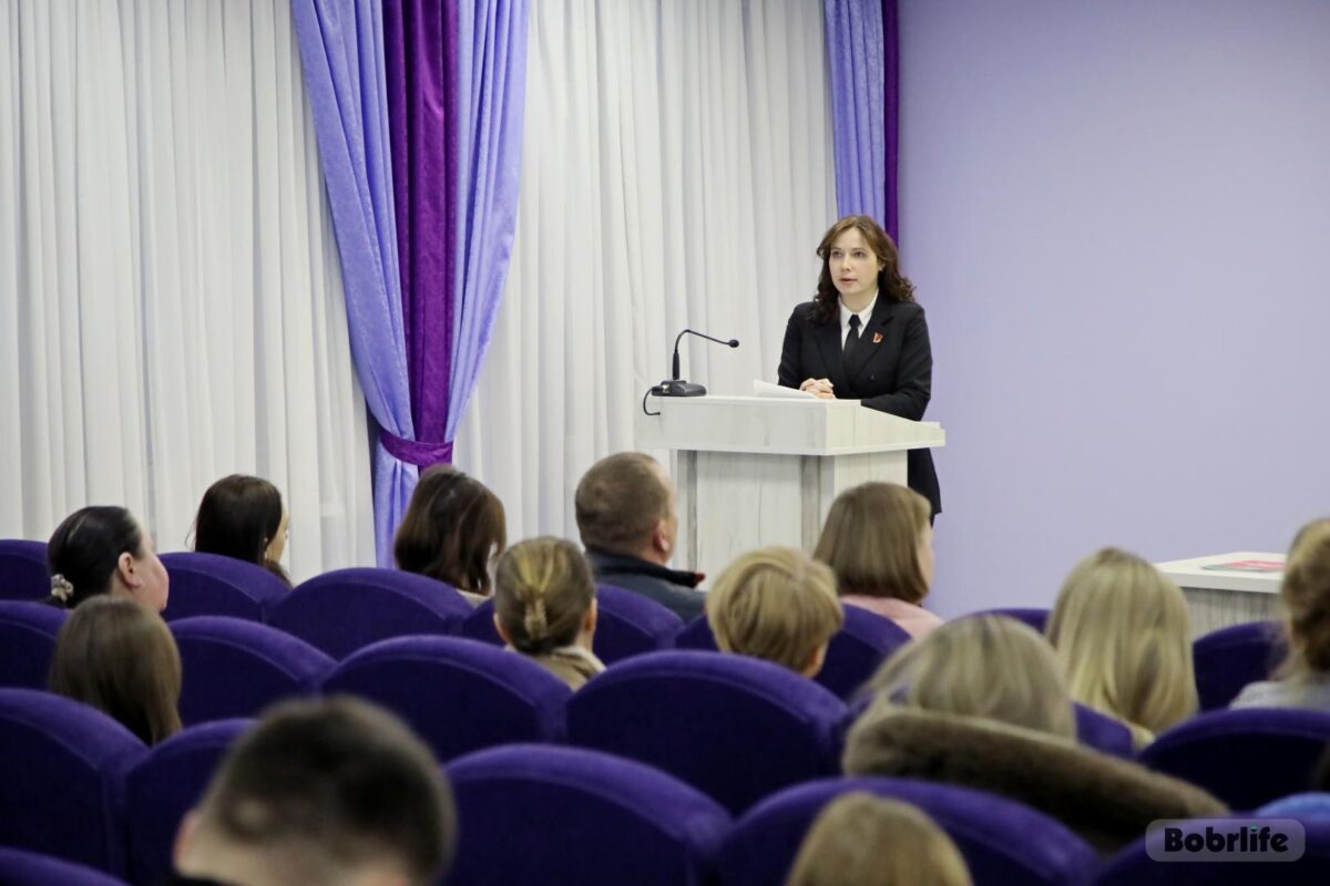 Качество в развитии. Делегат ВНС Мария Кемцева провела встречу в коллективе Бобруйского филиала «Могилевское агентство по государственной регистрации и земельному кадастру»