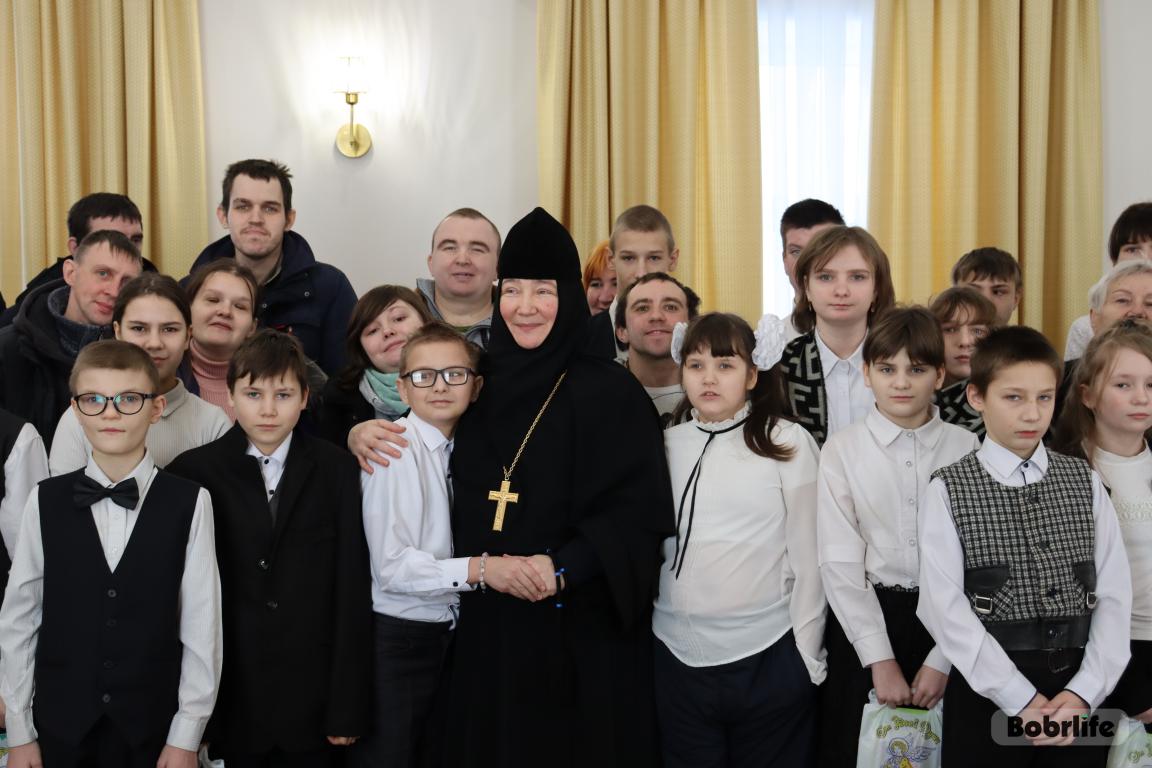 Душевное общение. Необычное выступление состоялось в монастыре святых Жен-мироносиц в Бобруйске