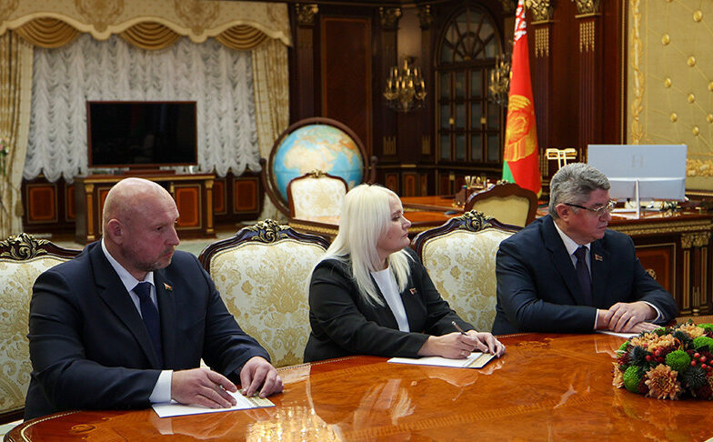 Лукашенко согласовал назначение трех новых председателей исполкомов и зампреда в Могилевской области