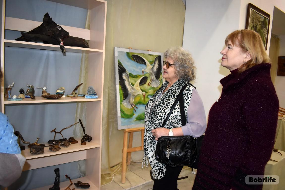 Когда поет душа: в Бобруйске открылась выставка работ Валентина Михновца