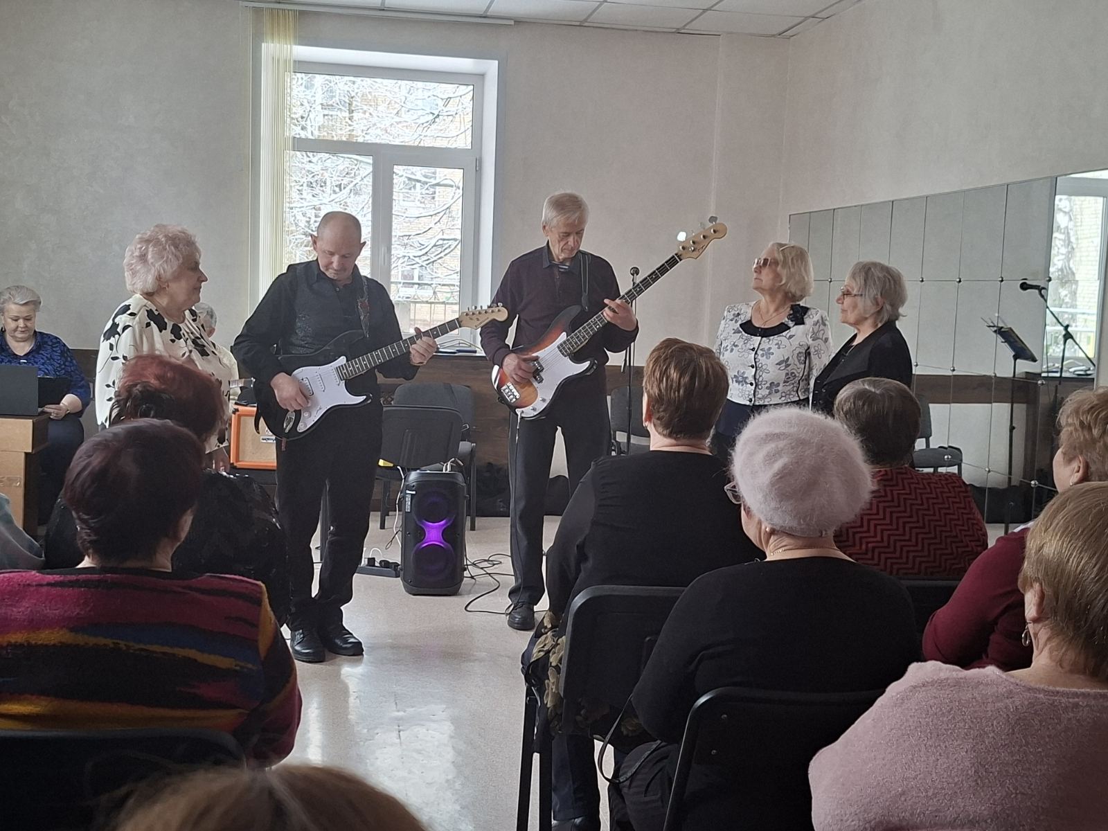 День защитников Отечества. Праздничный концерт состоялся в ТЦСОН Ленинского района г. Бобруйска