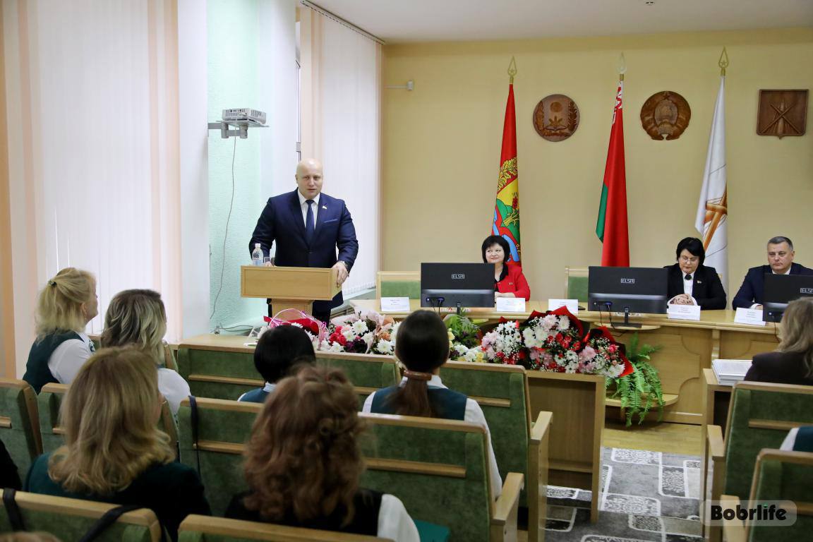 Лучшие из лучших. В администрации Ленинского района Бобруйска подвели итоги работы банковской сферы