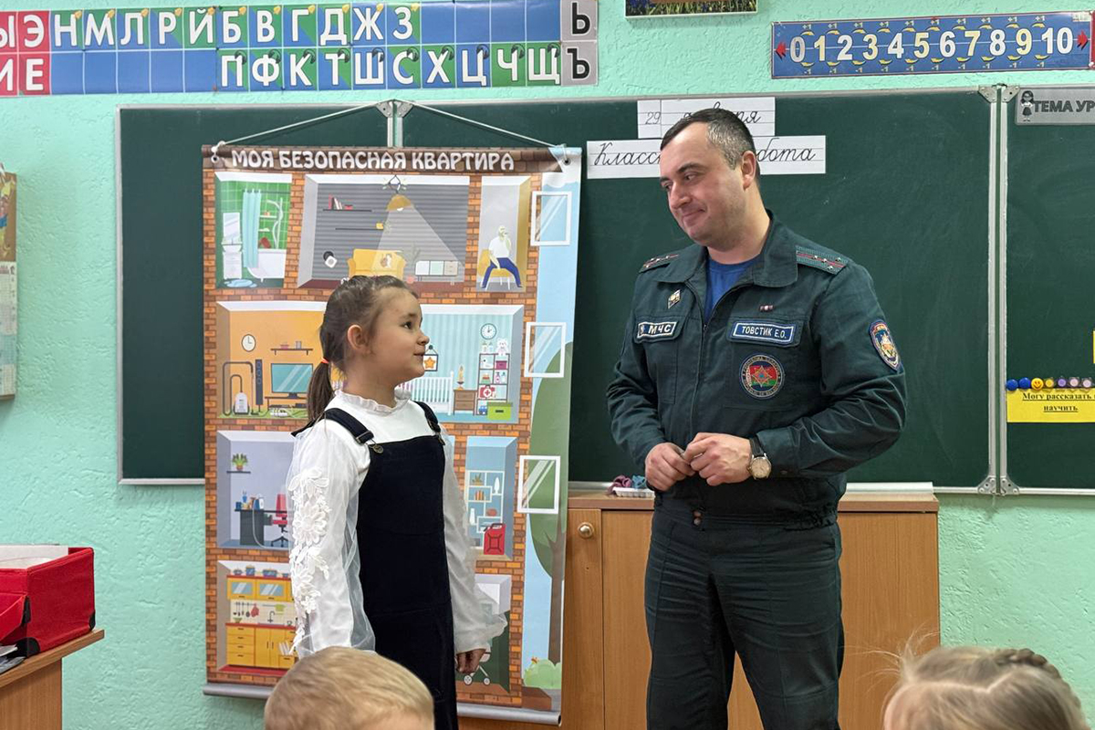 Знать и уметь: бобруйские спасатели проводят уроки безопасности