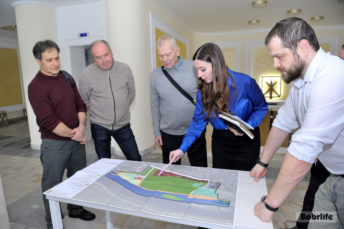 Учесть мнения горожан. В Бобруйске состоялось общественное обсуждение по проекту создания набережной