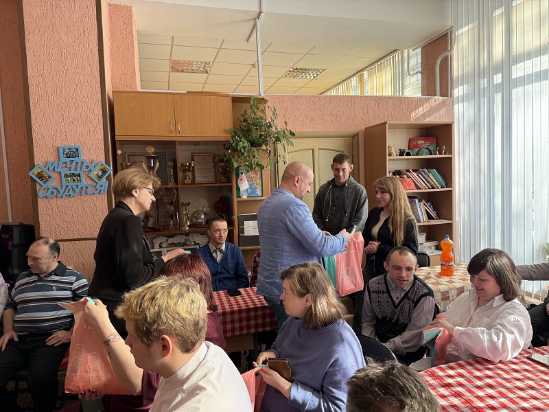 Игровую программу провели в отделении социальной реабилитации, абилитации инвалидов ТЦСОН Ленинского района Бобруйска