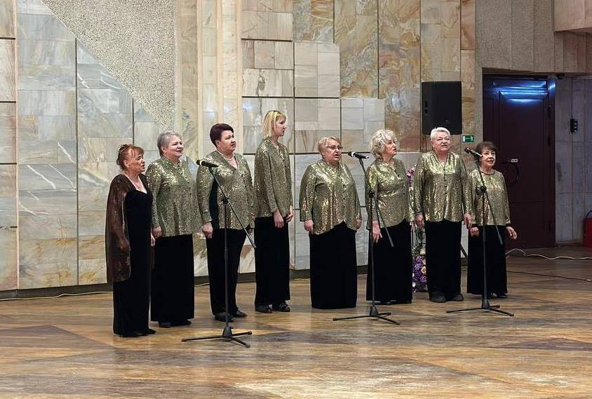 Во Дворце искусств Бобруйска прошла концертная программа «Весенний букет знакомых мелодий»