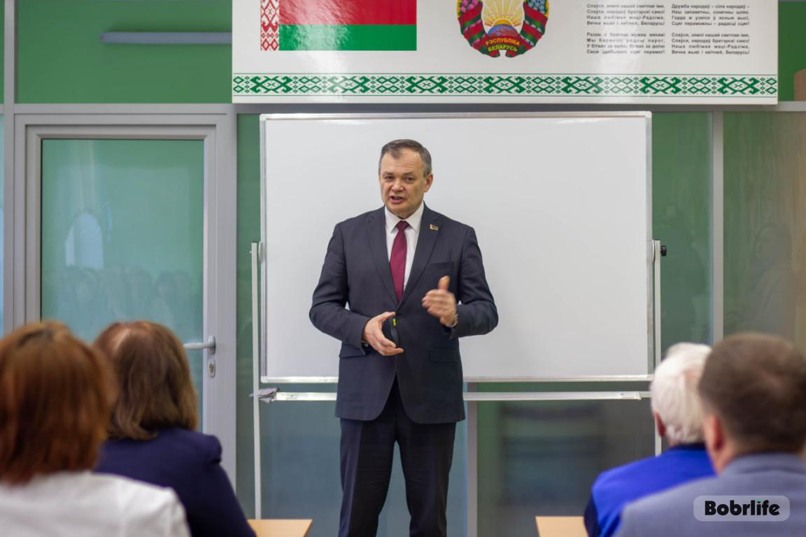 В Бобруйском медколледже прошел Единый день информирования: Владимир Гацко акцентировал внимание на доступной медицине и подготовке кадров