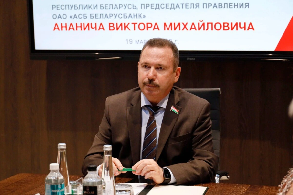 Виктор Ананич о личном приеме граждан: личный контакт — кратчайший путь к взаимопониманию и общему созиданию