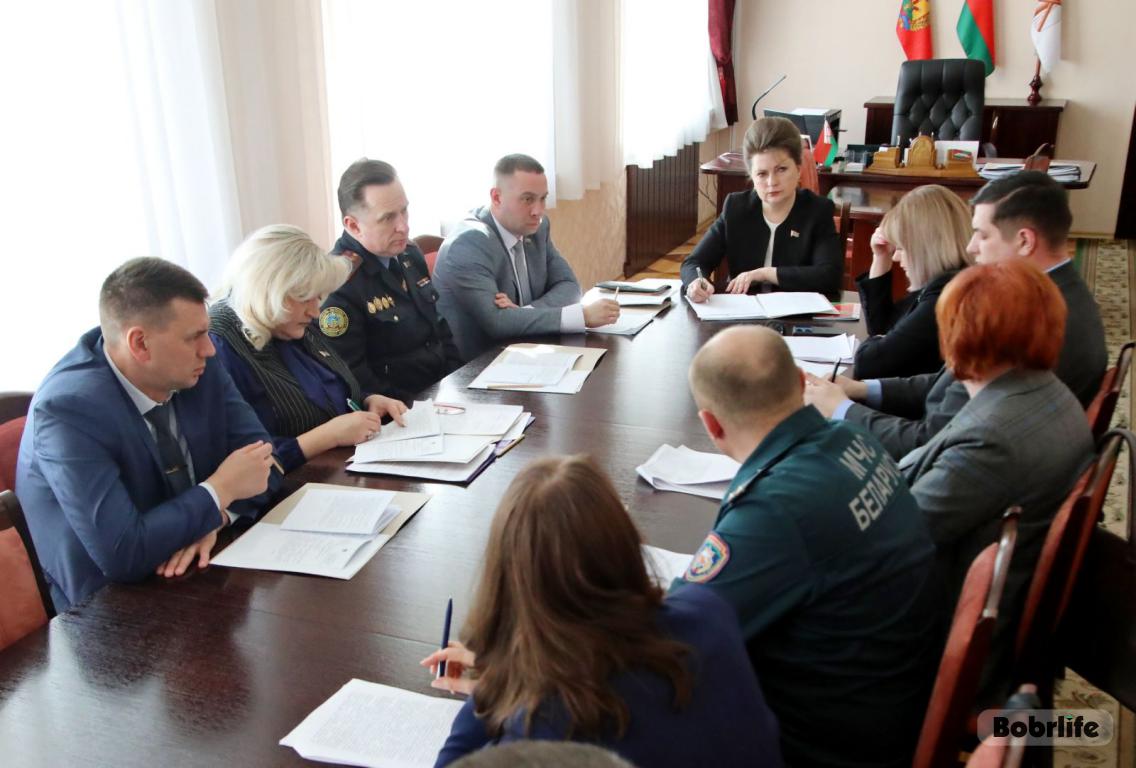 На особом контроле. В Бобруйске прошло заседание постоянной комиссии городского Совета депутатов по вопросам правопорядка и законности