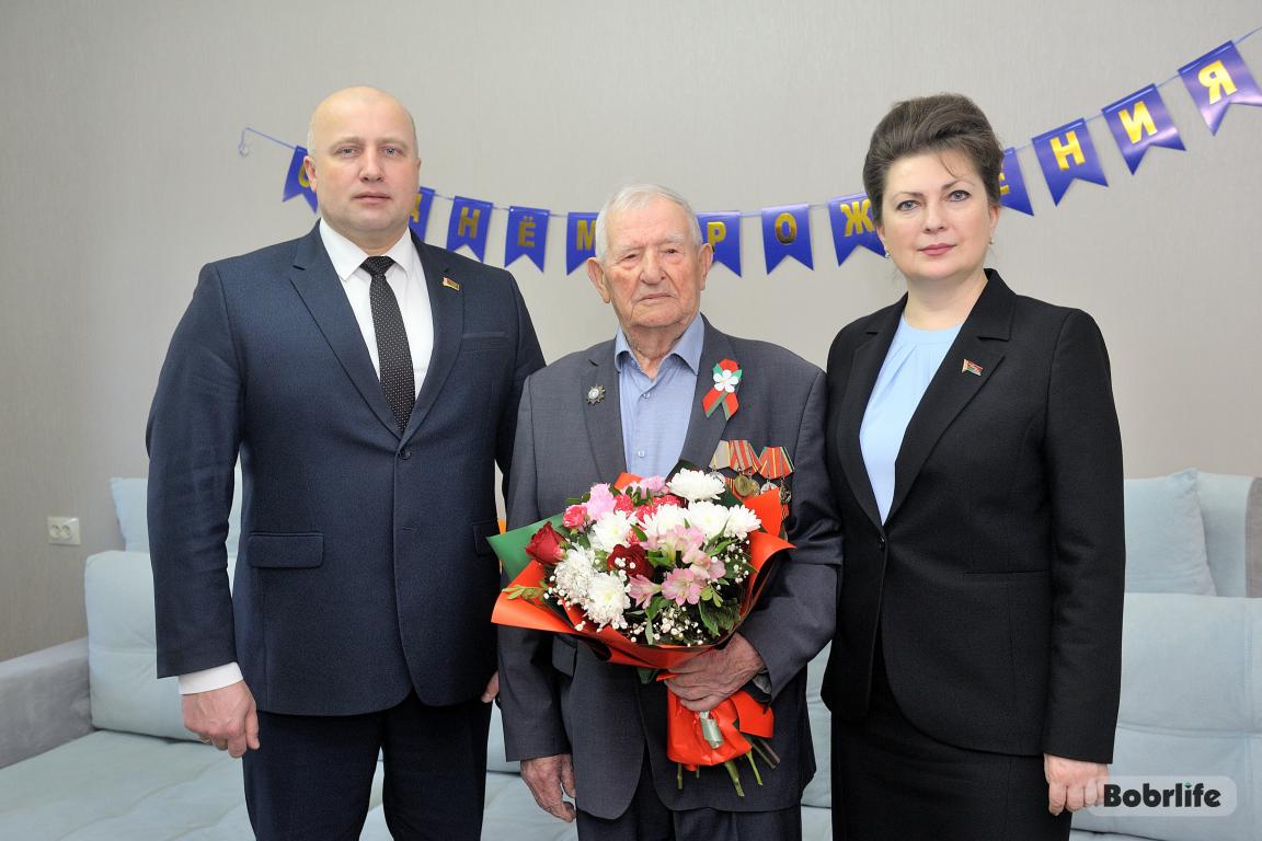 Вековой юбилей. Ветеран Иван Зимин отпраздновал 100-й день рождения