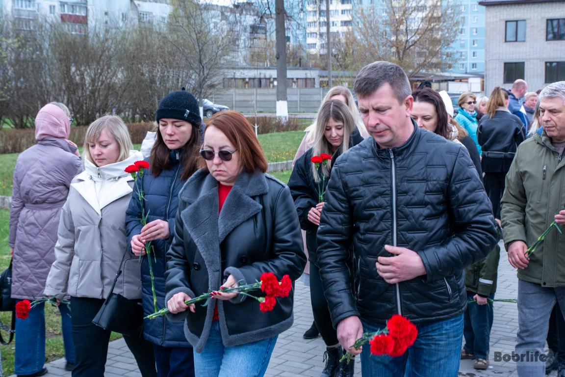 Ничто не забыто, никто не забыт. В Бобруйске прошел митинг, посвященный Международному дню освобождения узников фашистских концлагерей